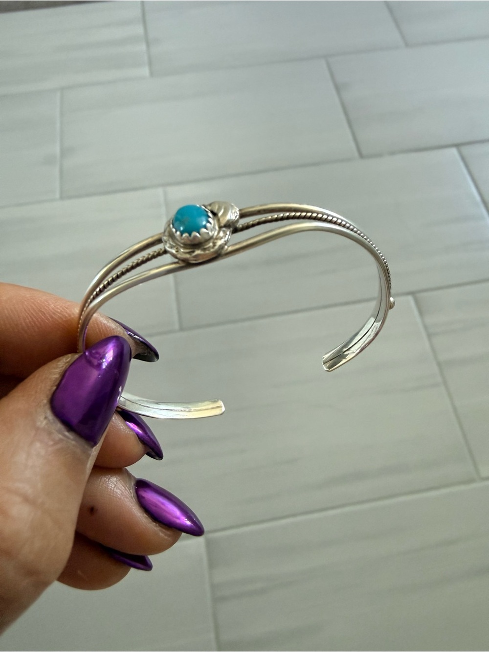 Very Small Sterling Silver Kingman Turquoise Cuff - Can be child’s size - Picture 4 of 8